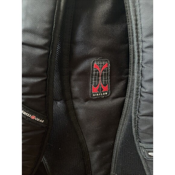 Swiss Gear Airflow Tech  Backpack - Picture 4 of 7